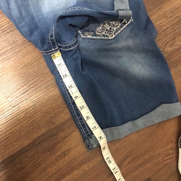 A.n.a A New Approach blue Jean shorts - Picture 7 of 10